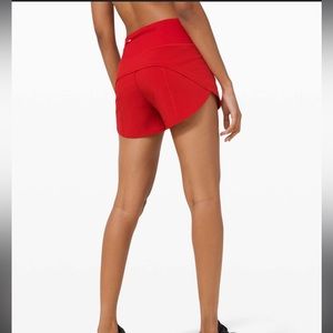 Lululemon red speed up shorts HR